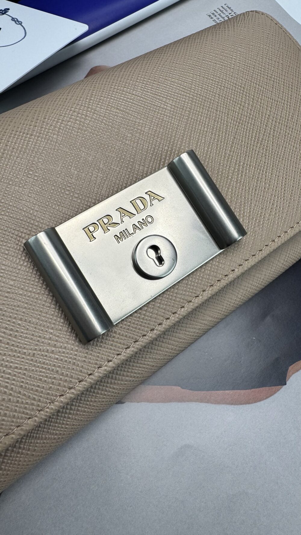 Carteira Prada Saffiano - Image 4