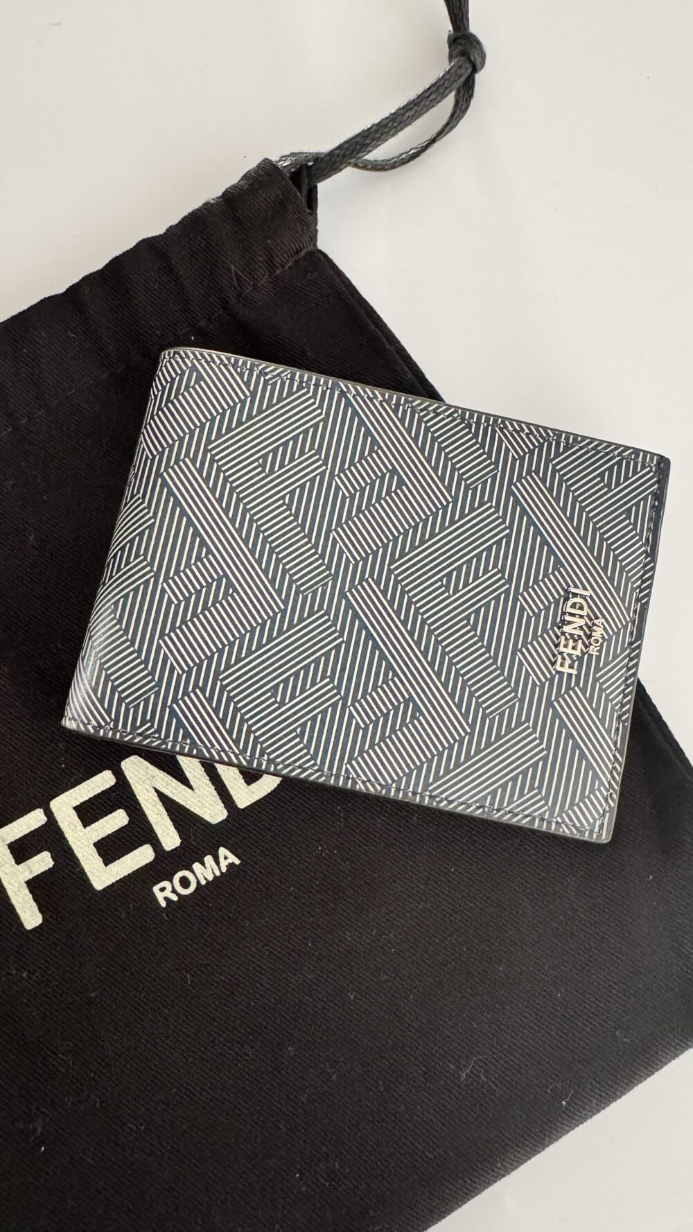 Carteira Fendi