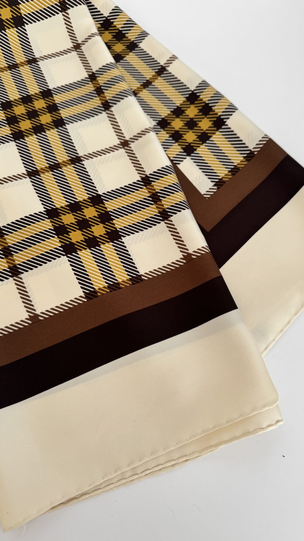 Lenço seda Burberry - Image 3