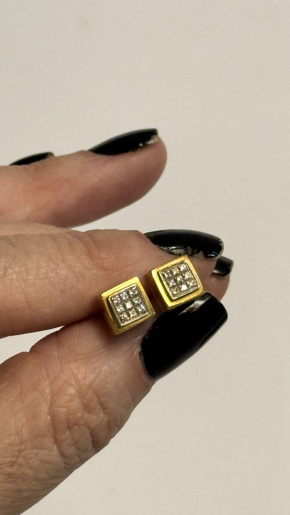 Brinco ouro amarelo diamantes - Image 4