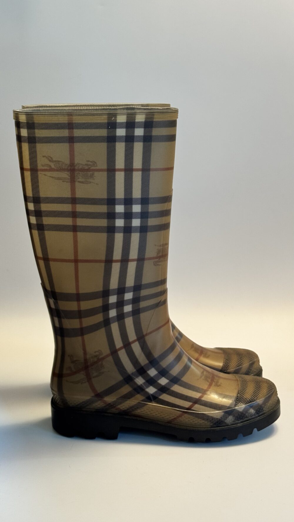 Galocha Burberry 40 europa - Image 5