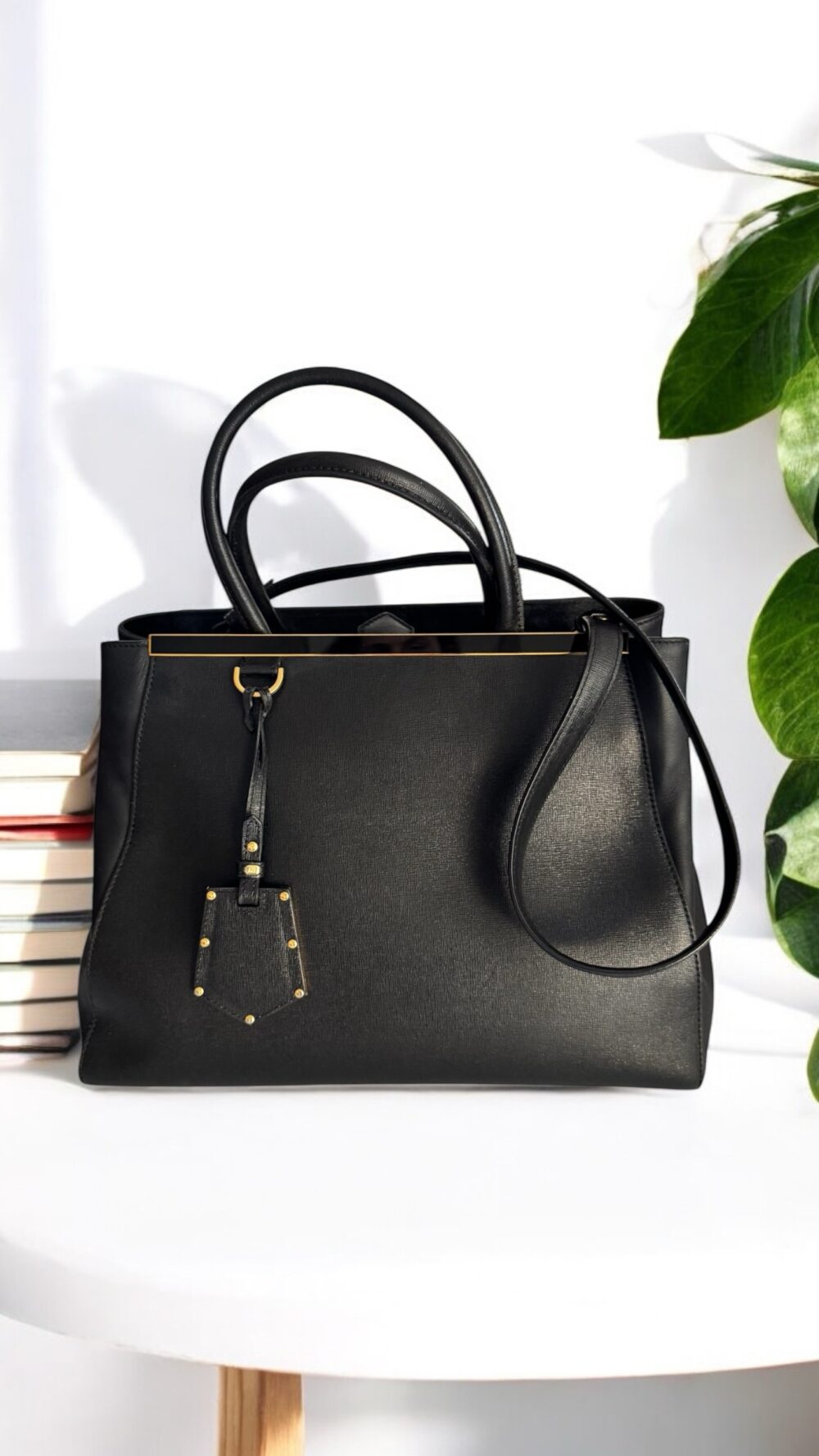 Fendi 2jour preta