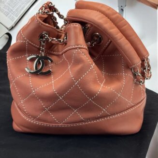 Chanel Supique leather bucket bag