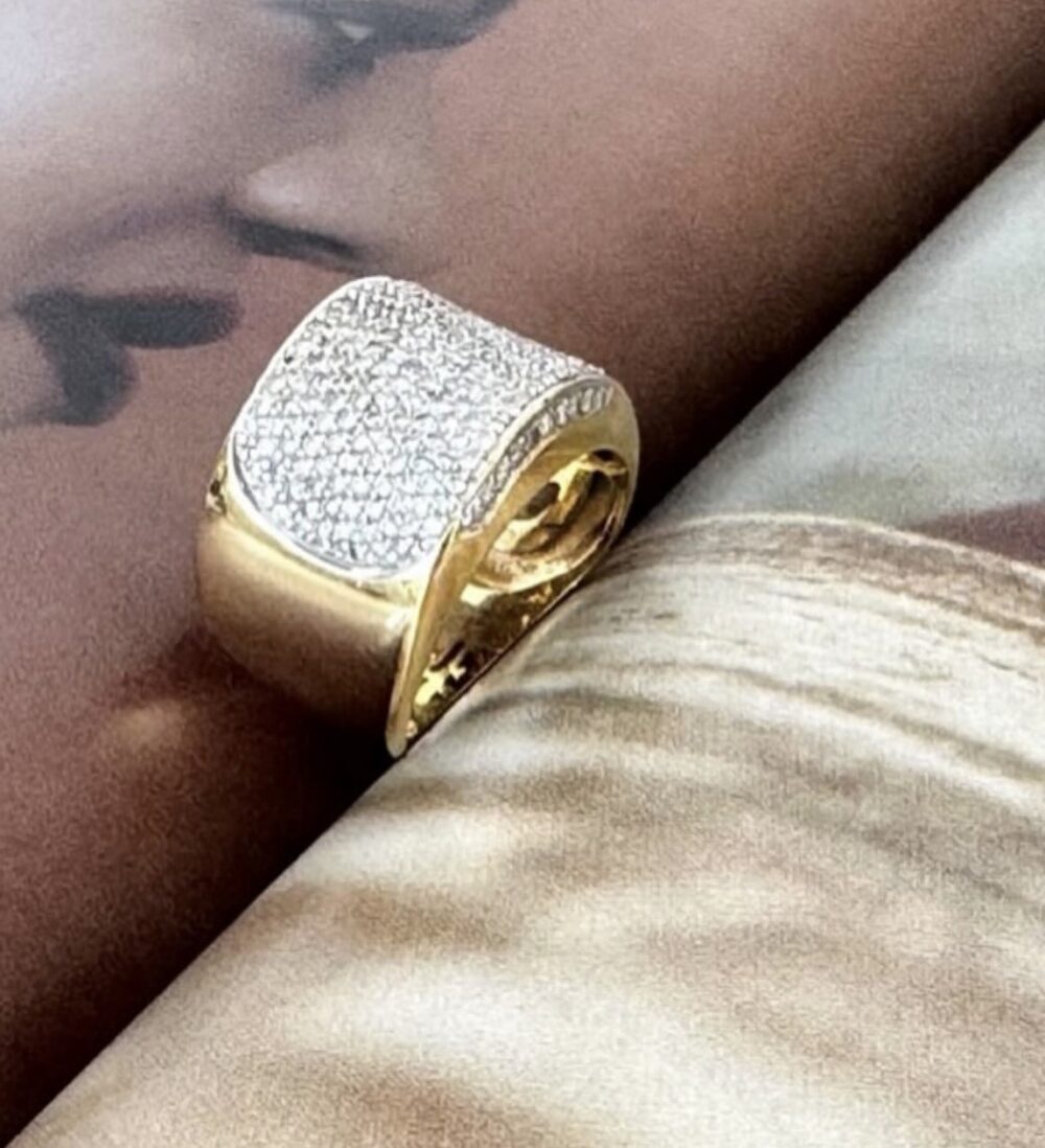 Anel ouro e diamantes
