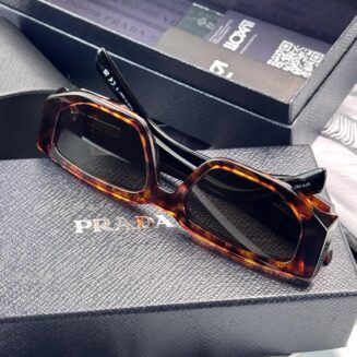 Oculos Prada