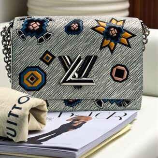 Bolsa Louis Vuitton Epi Couro Branco Azteque Twist MM Multicor