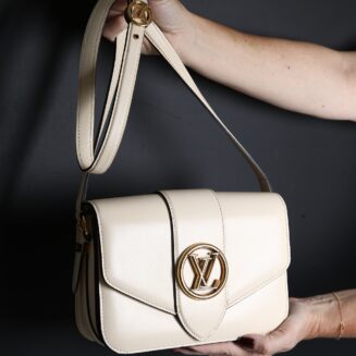 LV Pont 9 shoulder bag na cor Crème