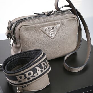 Prada Vitello Daino