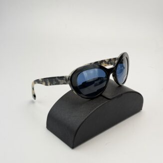 Prada Lente azulada