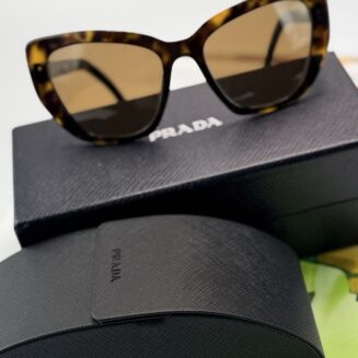 Óculos Prada SPR 08