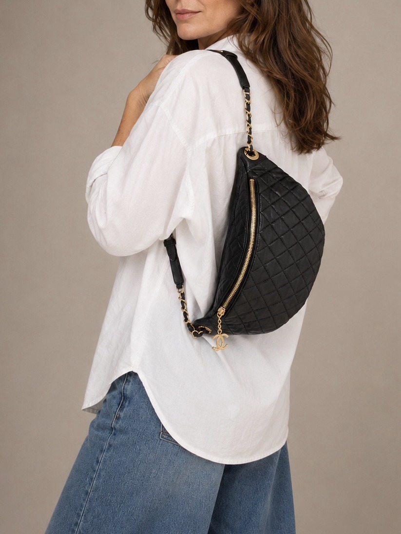 Pochete Chanel Banane Waist Bag