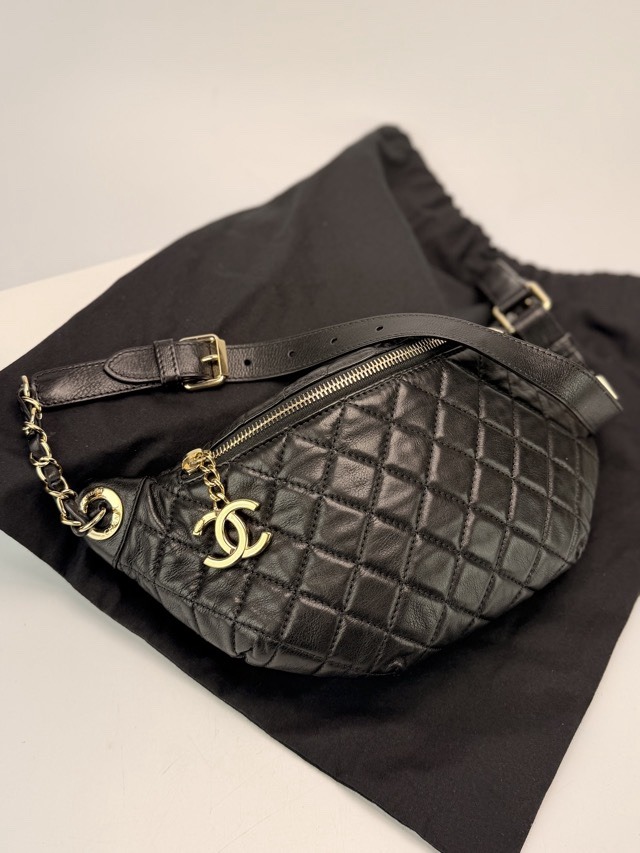 Pochete Chanel Banane Waist Bag - Imagem 4